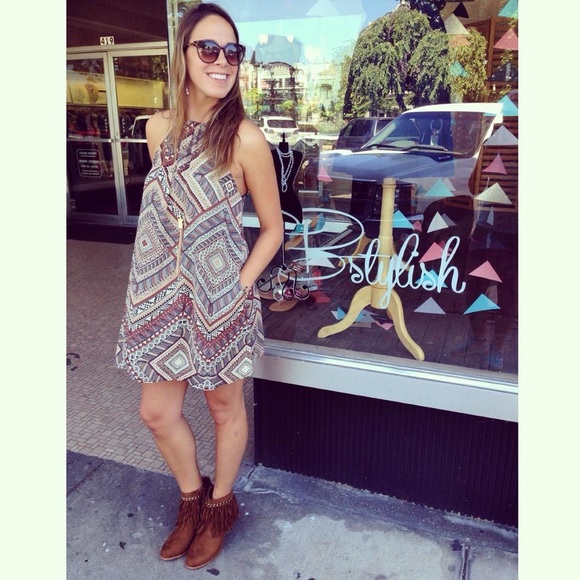 Pearle 88 Dresses & Skirts - Pearle 88 (amazing brand) Aztec print Dress